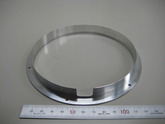 薄肉0.3㎜　真円度0.01　半導体製造装置のアルミ精密部品