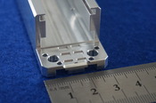 材質A5052（a5052）　薄肉加工　微細溝加工　内壁溝加工　産業用ロボット関連のアルミ精密部品