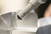 CNC三次元測定機などによる高精度な製品提供を実現する検査体制