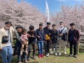 実習生たちとお花見へ🌸