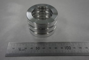 【NC複合旋盤　材質A2017（a2017）　小型円筒加工 産業用ロボットのアルミ精密部品】