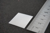 アルミの薄板加工　アルミの微細溝加工　溝幅0.02mm　半導体製造装置のアルミ精密部品