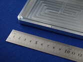 【広範囲のポケット加工　溝加工　材質A5052（a5052）　液晶製造装置関連のアルミ精密部品】